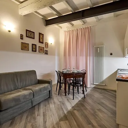 La Torre Lunga -smart Working- 150 M Dalle-from Due Torri-two Towers Apartment *